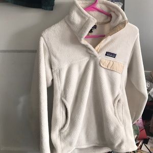 Patagonia fuzzy pullover
